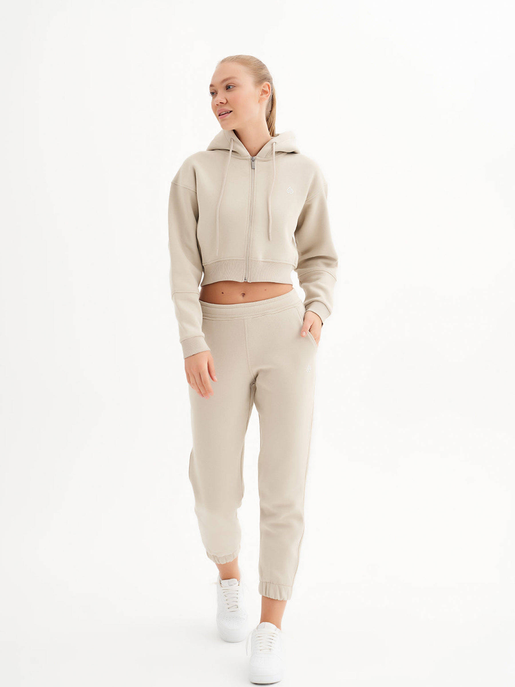 Jogger - 6